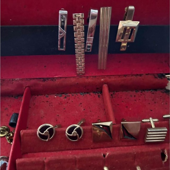 VINTAGE TIE CLIPS & CUFF LINKS - Picture 4 of 8